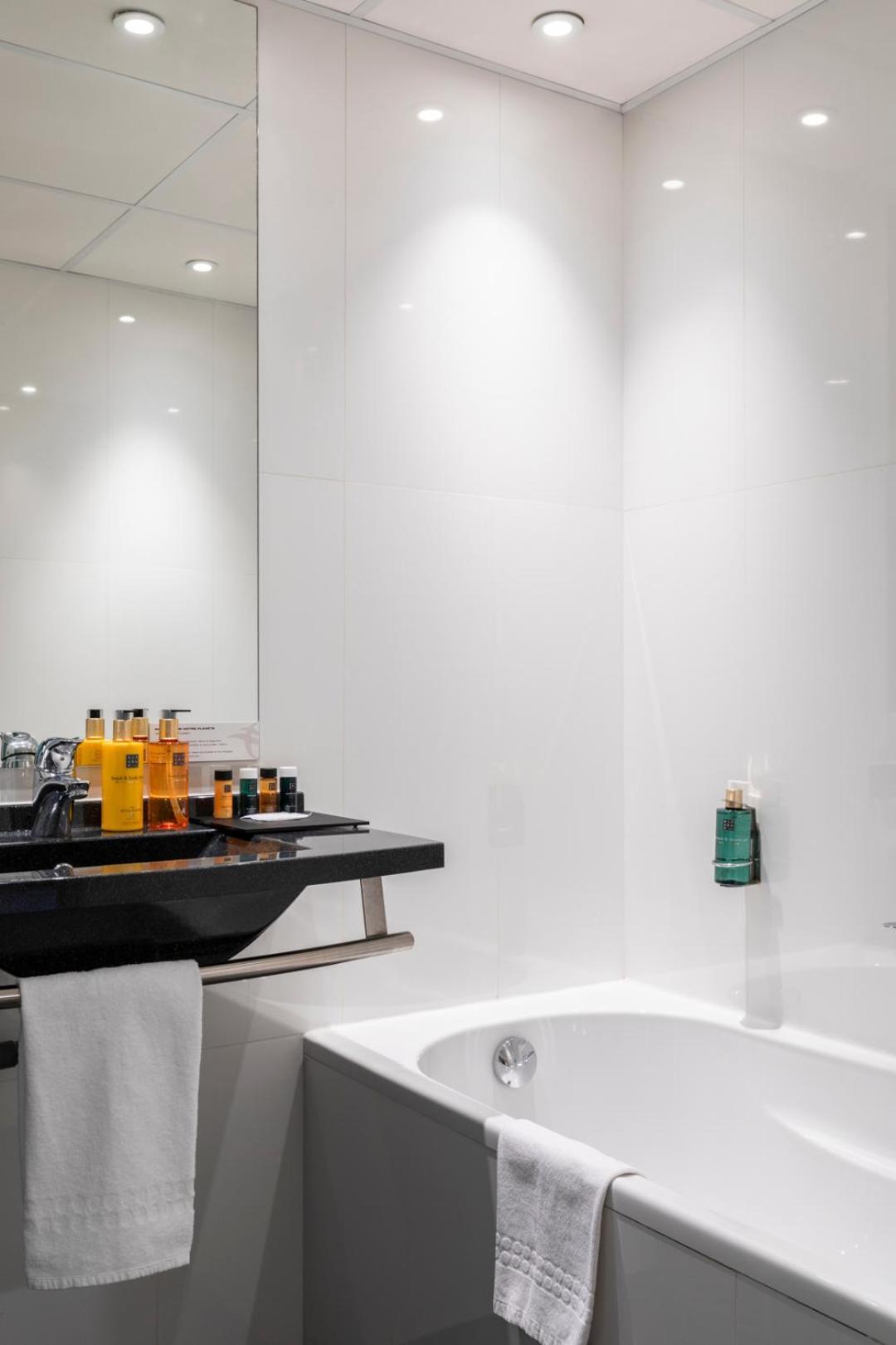Escale Oceania Aix-En-Provence Hotel Ngoại thất bức ảnh